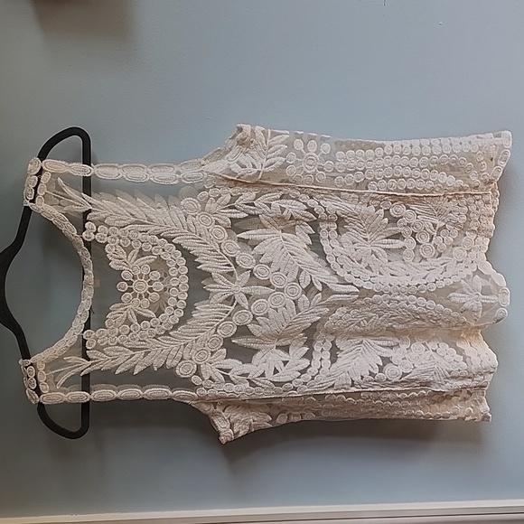 NWOT Capri embroidered cream sheer tank top XL - Picture 3 of 5